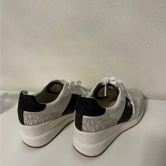 Michael Kors Women's White and Black Sneakers - Picture 4 of 6
